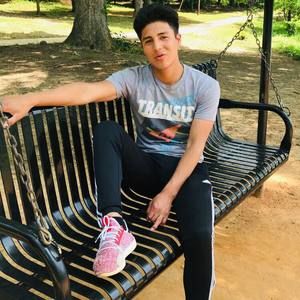 Meet your Posher, Juanito